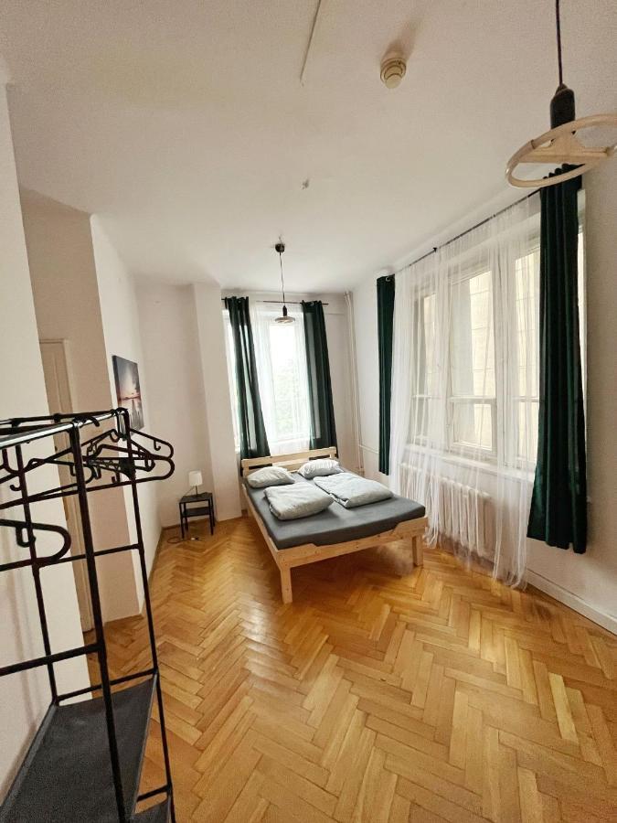 Nice View Rooms In Old Town Краков Экстерьер фото